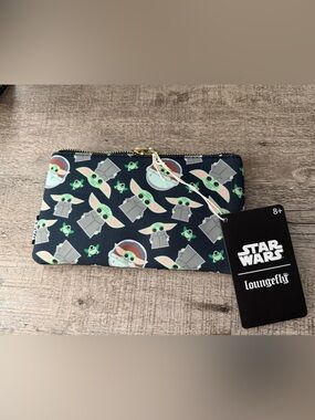 NWT Star Wars Loungefly Navy and Green Grogu Pattern Zip Wallet